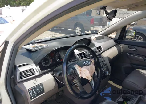 2013 Honda Odyssey Touring/Touring Elite z USA, uszkodzony, nr VIN 5FNRL5H96DB054506